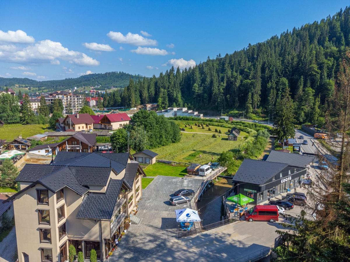 Guest House Turda Bukovel Exteriör bild